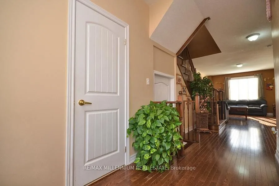4 bed, $3,200 — Photo 3