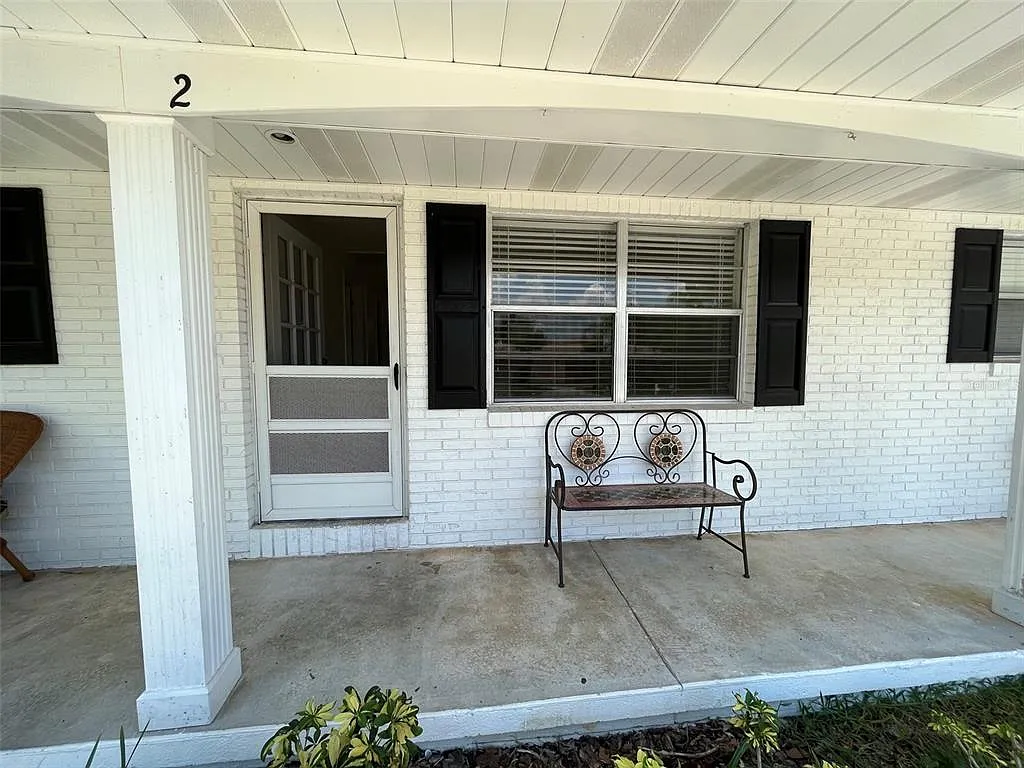 2 bed, 1.0 bath, 800 sqft, $1,000 — Photo 2