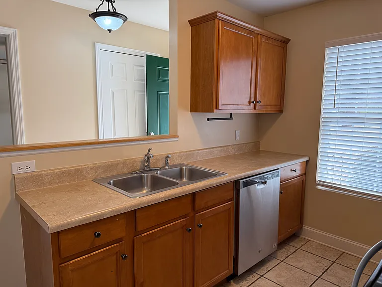235 Tamarack Dr — Photo 5