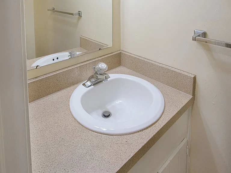 Colony Apartments — Photo 12