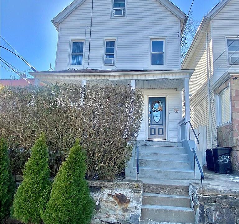1st image of 258 Franklin Avenue