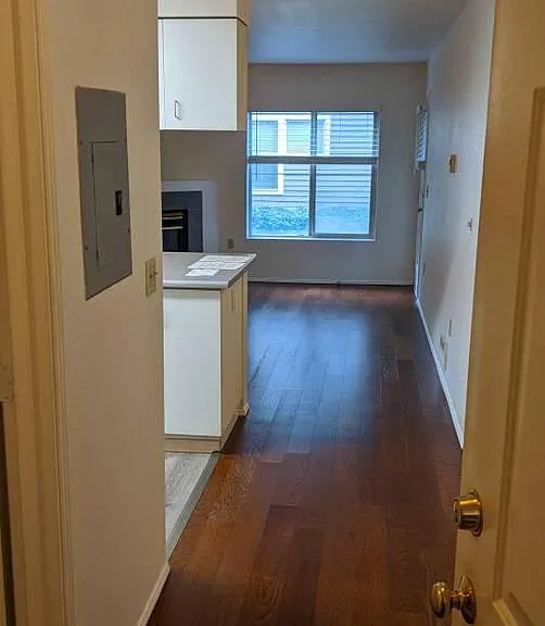 Entry to 01 Unit