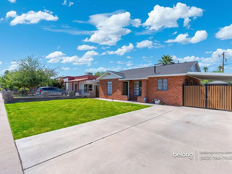 1136 E Almeria Rd — Photo 34