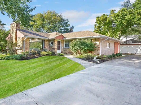 734 S Waiola Ave, La Grange, IL 60525