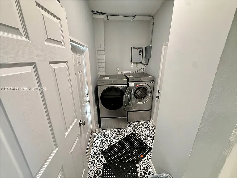 2503 NW 5th Ave #1 — Photo 11