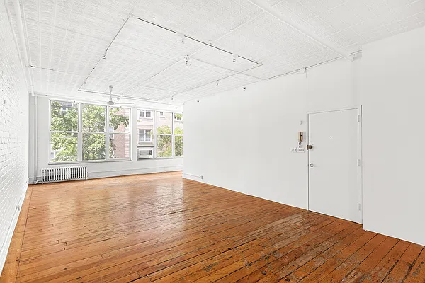 Sold by Compass | media 3