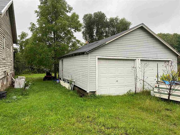2nd image of 811 Walker St