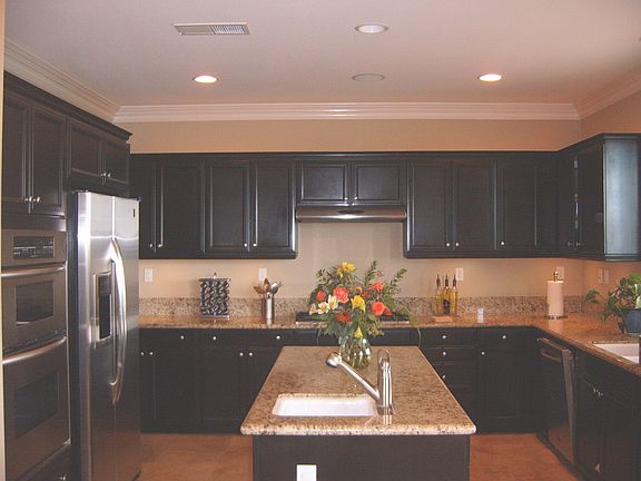 4th image of 5353 Village Dr