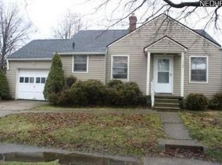1325 Girard St, Akron, OH 44301