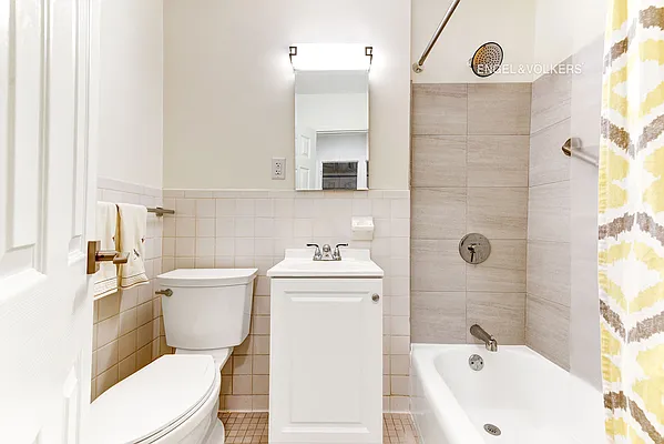 Rented by Engel & Völkers New York City | media 8