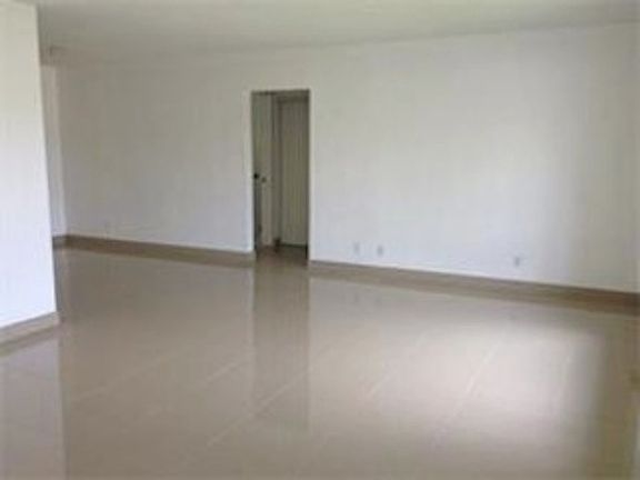 5th image of 9608 NW 72nd Mnr