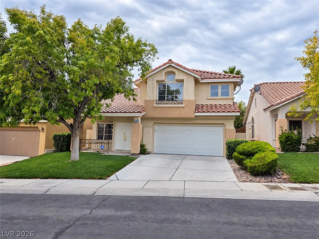3 bed, 2.5 bath, 2110 sqft, $2,695 — Photo 1