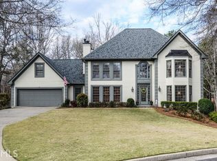 225 Shadowbrook Dr, Roswell, GA 30075