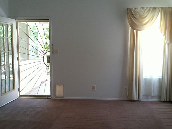 4th image of 1669 Skyview Cir NE