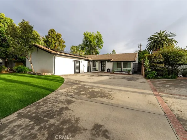 21036 Elkwood St, Canoga Park, CA 91304