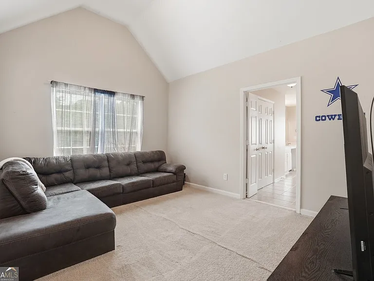 3951 Oak Field Dr — Photo 31