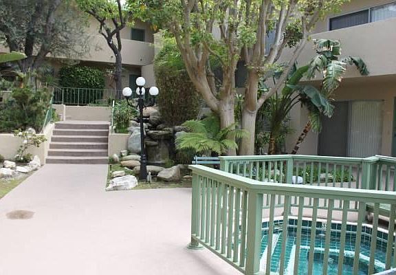 4th image of 333 Palos Verdes Blvd APT 41