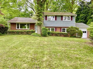 12 Federal City Rd, Ewing, NJ 08638