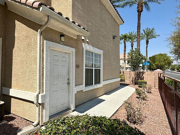 2nd image of 5855 Valley Dr Unit 2132
