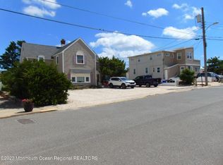 129 E 4th St, Ship Bottom, NJ 08008
