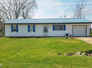 12546 S Hillview Dr, Columbus, IN 47201