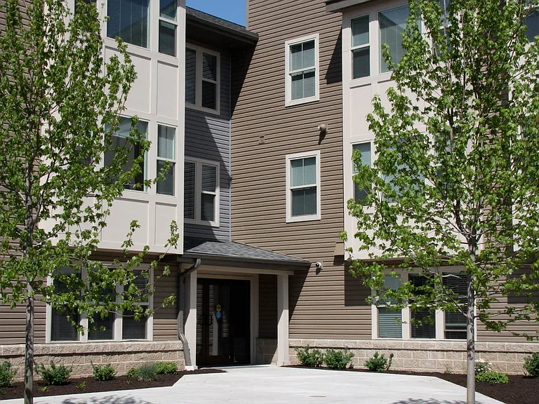 Wilson Pointe — Photo 1