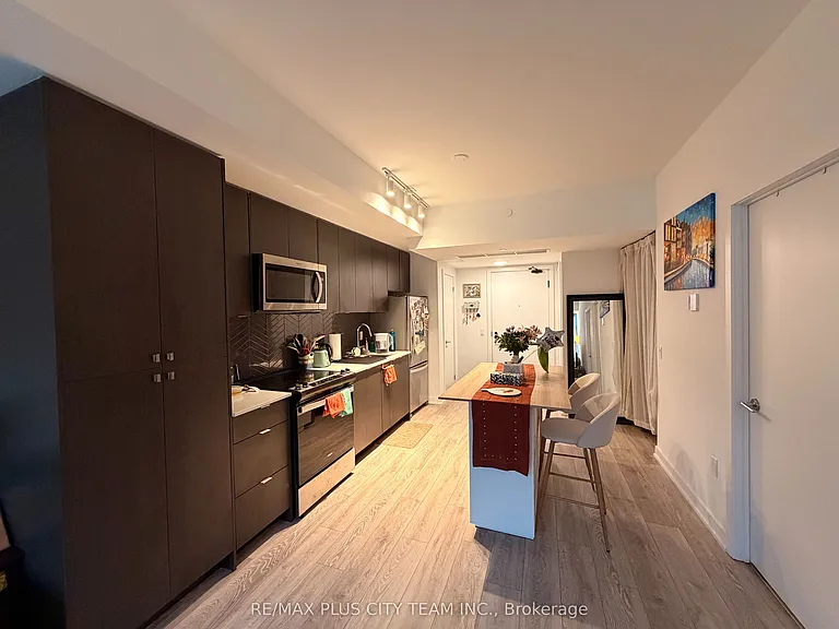 1604 Charles St #412 — Photo 4