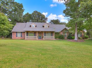 9880 Hunters Way, Edmond, OK 73034