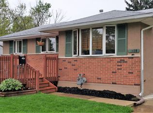 1039 E Lincoln Ave, Columbus, OH 43229