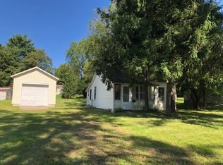 109 E Champion St, Decatur, MI 49045