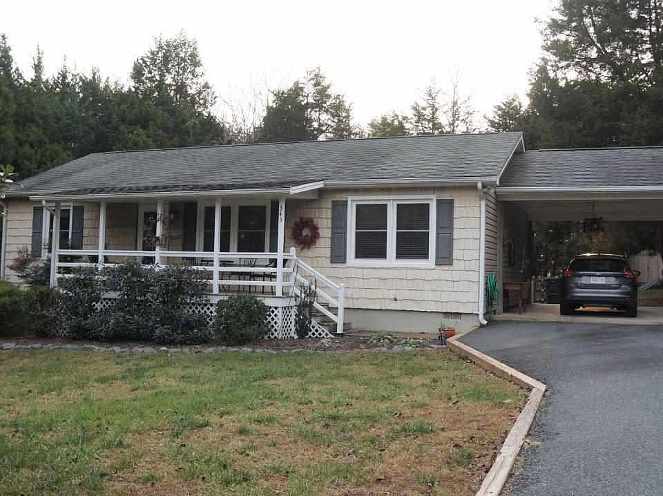 1st image of 345 Jefferson Dr