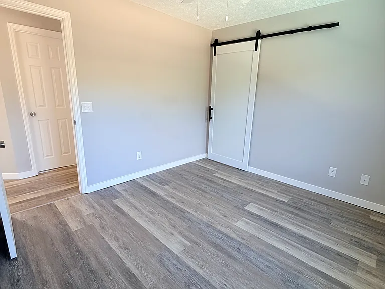 123 Seabreeze Cir — Photo 28