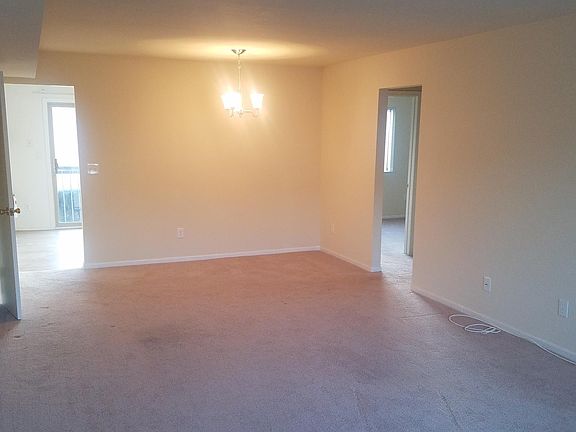 Open concept Dinning area