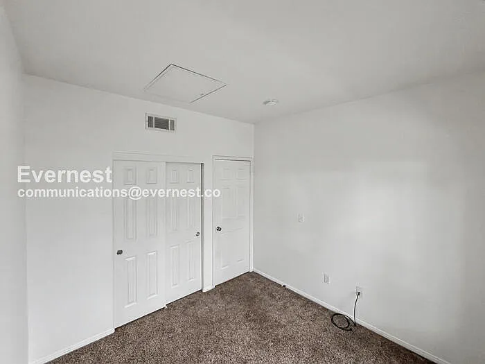 5922 W Vegas Dr — Photo 12