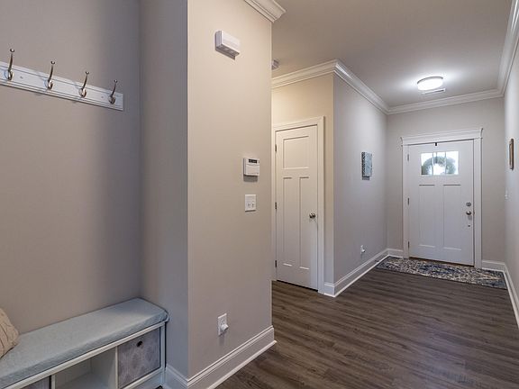 2nd image of 806 O'Grady Dr #2
