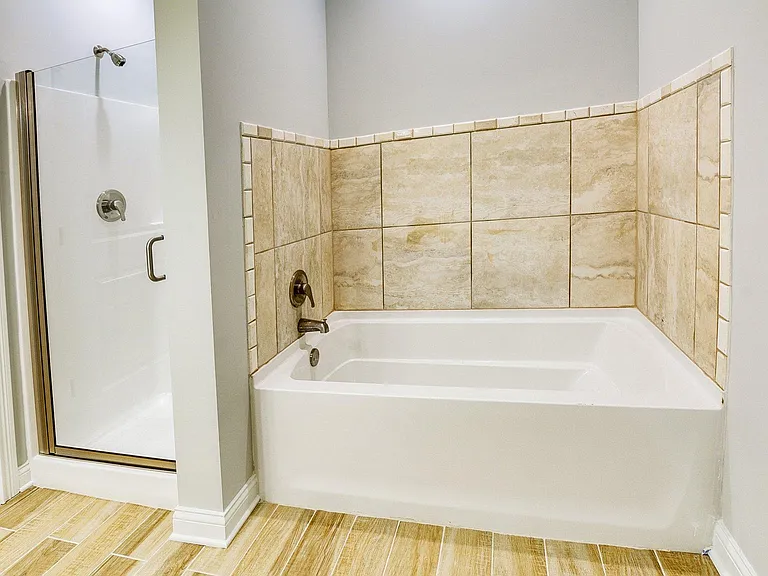 7410 Southpark Pl #203 — Photo 8