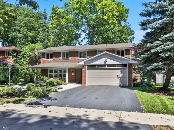 3708 Beechollow Cres, Mississauga, ON L4Y 3T2