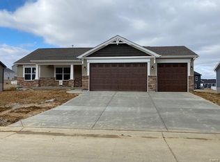 599 Lakewood Dr, Moscow Mills, MO 63362