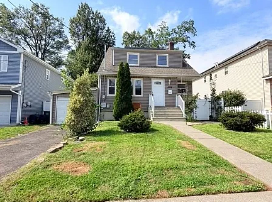 1st image of 1028 Morris St