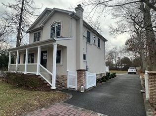 26 Radio Ave, Miller Place, NY 11764