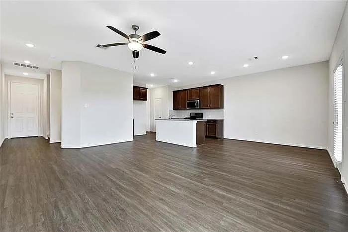 7145 Fannin St — Photo 3