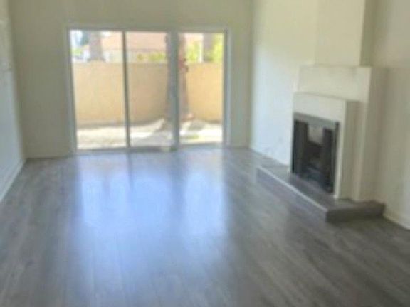 5th image of 1735 Peyton Ave #1804