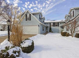 514 Parkview Dr, Washington, IL 61571