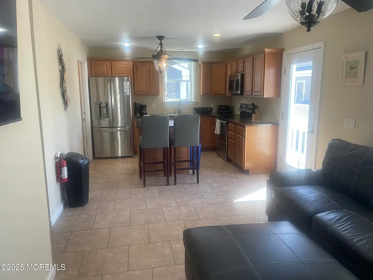 111 Fielder Ave — Photo 7