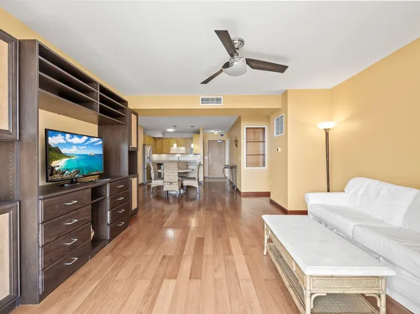 421 Olohana St APT 2003, Honolulu, HI 96815