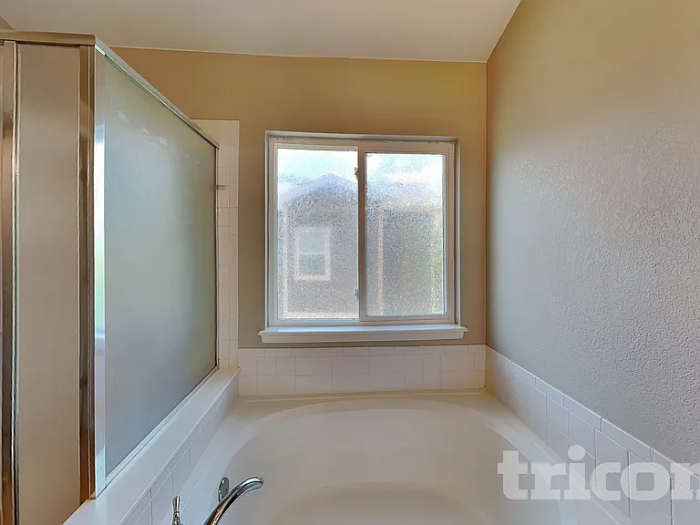 9061 Renoir Dr — Photo 11