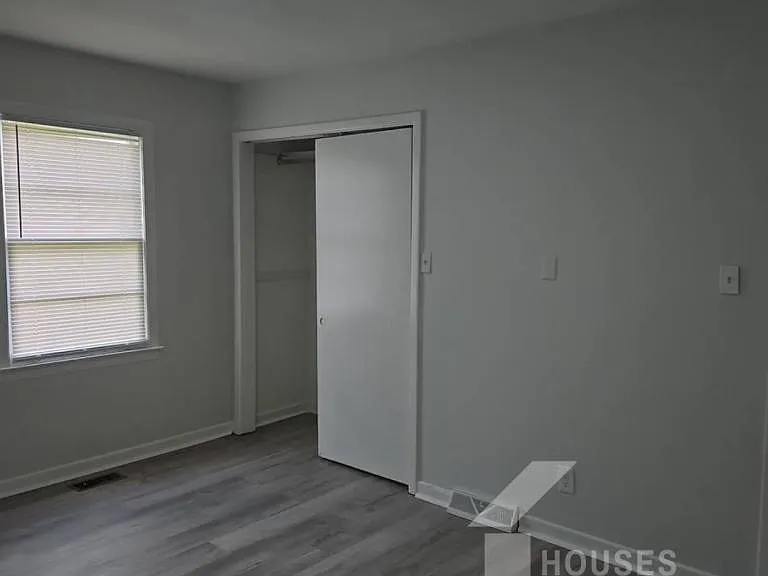 507 Garrett St — Photo 8