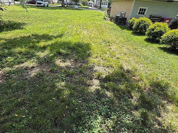 4th image of 643 N Hickory St