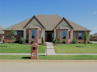 1209 Monterey Dr, Norman, OK 73072