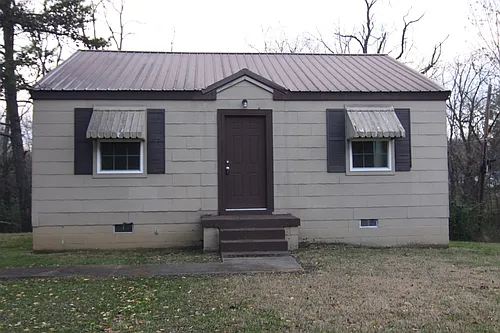 1316 Sunnyview Dr Photo 1